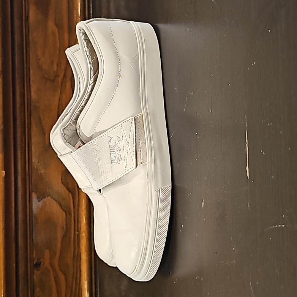 White Puma men's casual sneakers